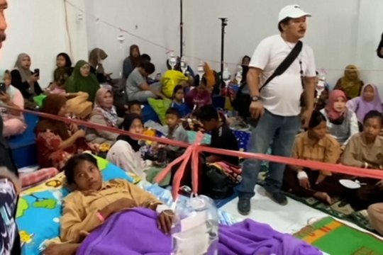 Nemokami mokyklos pietūs – su pasekmėmis: Indonezijoje apsinuodijo apie 400 vaikų