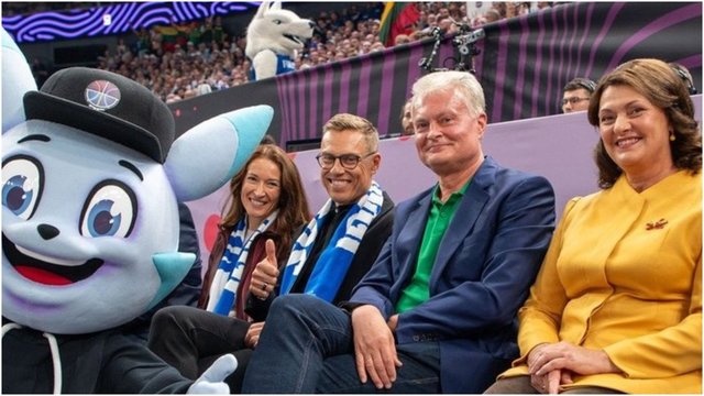 Suomijoje viešintį G. Nausėdą sužavėjo lietuvių sirgalių vienybė: stebėjausi, kaip jiems pavyko