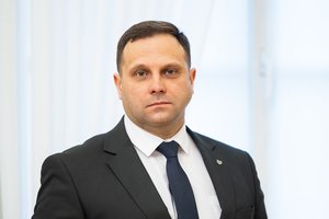 Žemdirbių atstovai kritikuoja norą keisti I. Hofmaną: tikriausiai, niekam nereikia dirbančio ministro