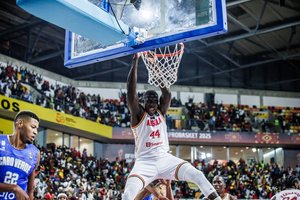 Stambulo „Fenerbahce“ aukštaūgiui – kryžminių kelio raiščių trauma