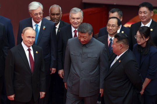 Pekine – pokalbis, kurio neturėjome išgirsti: diktatoriai prakalbo apie organų persodinimą