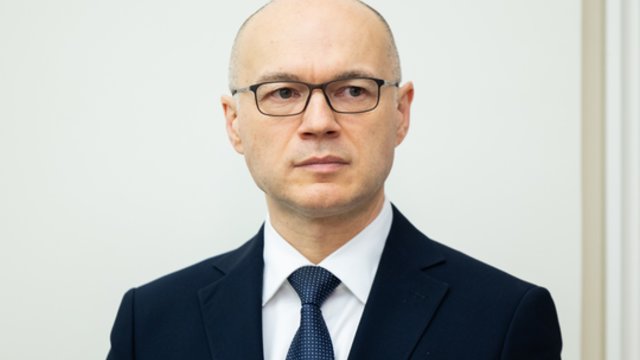 Dronams vis dažniau užklystant į Lietuvą – E. Sabutis užsiminė apie galimybę plėsti neskraidymo zonas