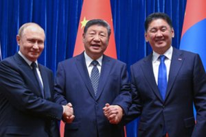 Rusijos ir Kinijos susitarimą vadina milžinišku lūžio tašku: parodė D. Trumpui jo vietą