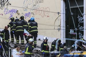 Tragedija Lisabonoje: per turistų pamilto funikulieriaus avariją žuvo bent 15 žmonių