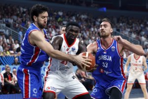 8-oji Europos čempionato diena: britų dovana švedams, nesusitvardęs portugalų lyderis ir A grupės favoritų spektaklis