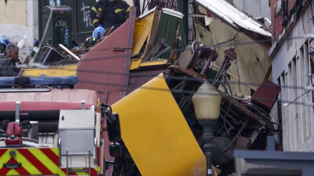 Parodė funikulieriaus avarijos Lisabonoje įvykio vietą: meras pabrėžė – tokios tragedijos miestas nematė