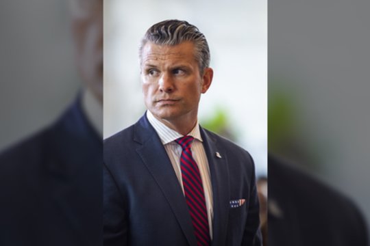 P. Hegsethas grasina tolesniais kariniais smūgiais narkotikų karteliams