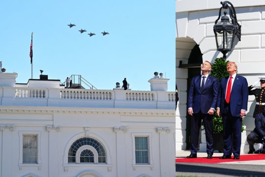 Jautrus D. Trumpo gestas: žuvusį lenkų pilotą pagerbė simboliniu manevru