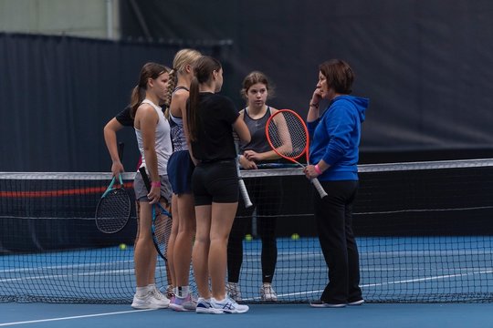 LTS, kartu su tarptautiniais partneriais, kurs saugesnę aplinką tenisininkams