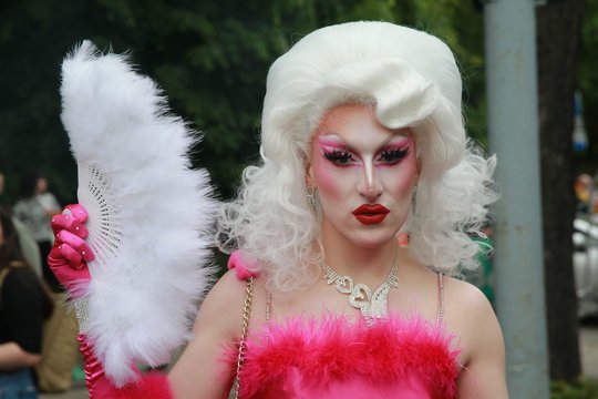 Vilniuje startuoja spalvingas festivalis: penkias dienas miestas pulsuos „queer“ kultūra