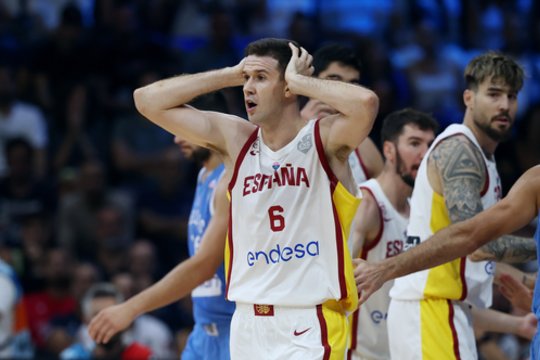 Pirmas kartas istorijoje: Europos čempionai ispanai po grupės etapo keliauja namo