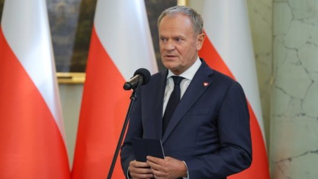 D. Tuskas nemato galimybės siųsti Lenkijos karių į Ukrainą: mato kitame amplua