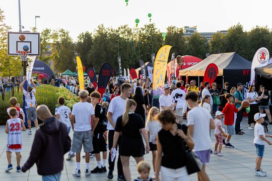 Sportas išjudino sostinę – atidarytas 14-tas Vilniaus sporto festivalis