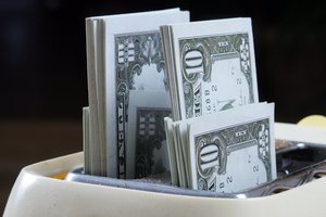 Istorinis susitarimas: DI įmonė „Anthropic“ sutiko knygų autoriams sumokėti bent 1,5 mlrd. dolerių