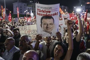 Turkijos opozicija rugsėjį šauks neeilinį suvažiavimą