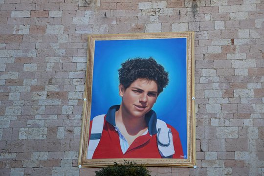 Popiežius Leonas XIV pirmuoju šventuoju pripažino italų paauglį, pramintą „Dievo influenceriu“