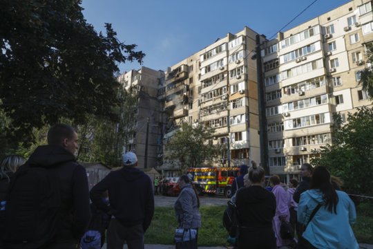 Laukdami karo pabaigos ukrainiečiai pasigenda ryžtingesnių veiksmų: atakos darosi vis drąsesnės