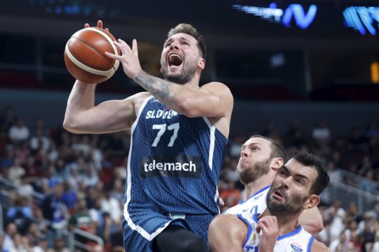 Europos čempionato aštuntfinaliai: istorinis Sakartvelo pasiekimas, L. Dončičiaus solo, favoritų griūtis ir lietuvius nukopijavę graikai