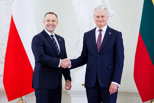 Vilniuje – svarbus vizitas: į susitikimą su G. Nausėda atvyko naujasis Lenkijos prezidentas K. Nawrockis