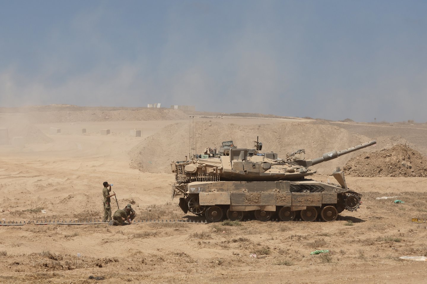 Izraelio tankas.<br>EPA/ELTA nuotr.