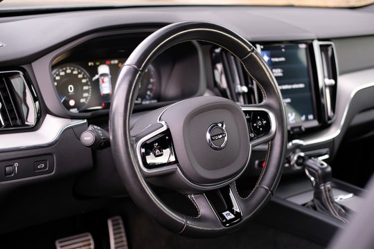 Miuncheno automobilių parodoje – rekordinis dalyvių iš Kinijos skaičius