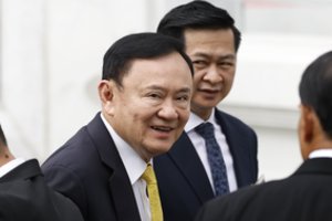 Tailando Aukščiausiasis Teismas įsakė vieneriems metams įkalinti buvusį premjerą T. Shinawatrą