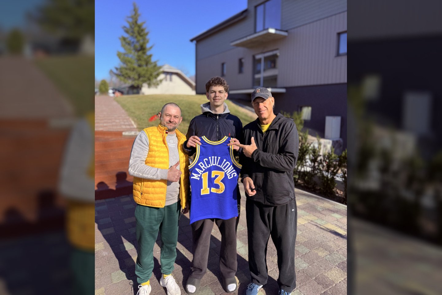 A.Afanasjevas su sūnumi ir Šarūnu Marčiulioniu. <br>Asmeninio archyvo nuotr.