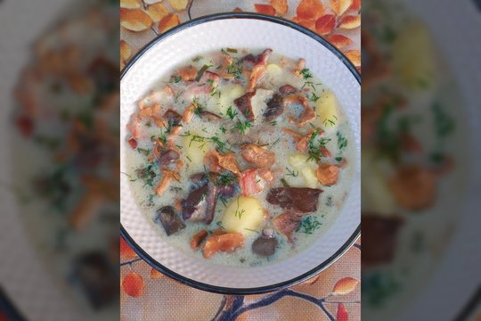 Išvirė grybų sriubos pagal anytos receptą: taip godžiai valgančio savo vyro dar nebuvo mačiusi  