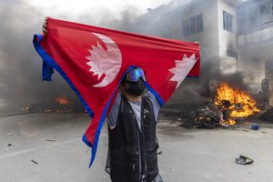 Nepale įvyko kruvini protestai: atsistatydino ministras pirmininkas