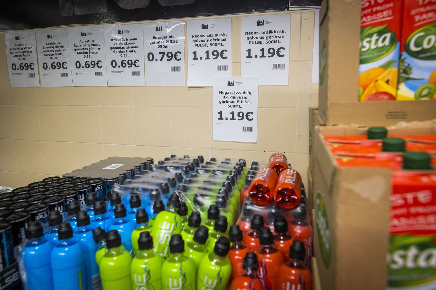 „Maisto logistikos centras“ parduotuvė.<br>Tomo Vinicko (ELTA) nuotr.