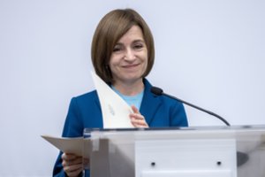 Iš Moldovos prezidentės – neraminanti žinutė: Rusija siekia užvaldyti Moldovą