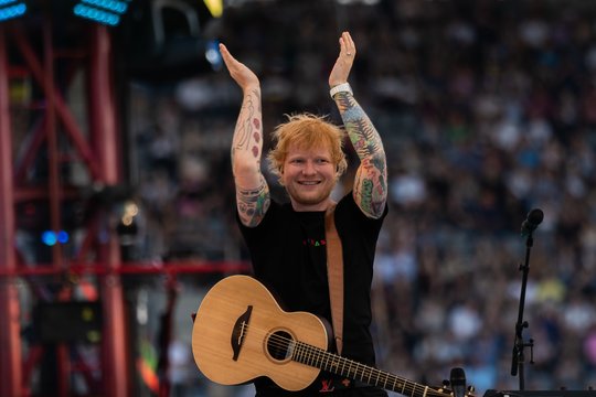 Edas Sheeranas išsikrausto iš Jungtinės Karalystės: pasakė, kur gyvens