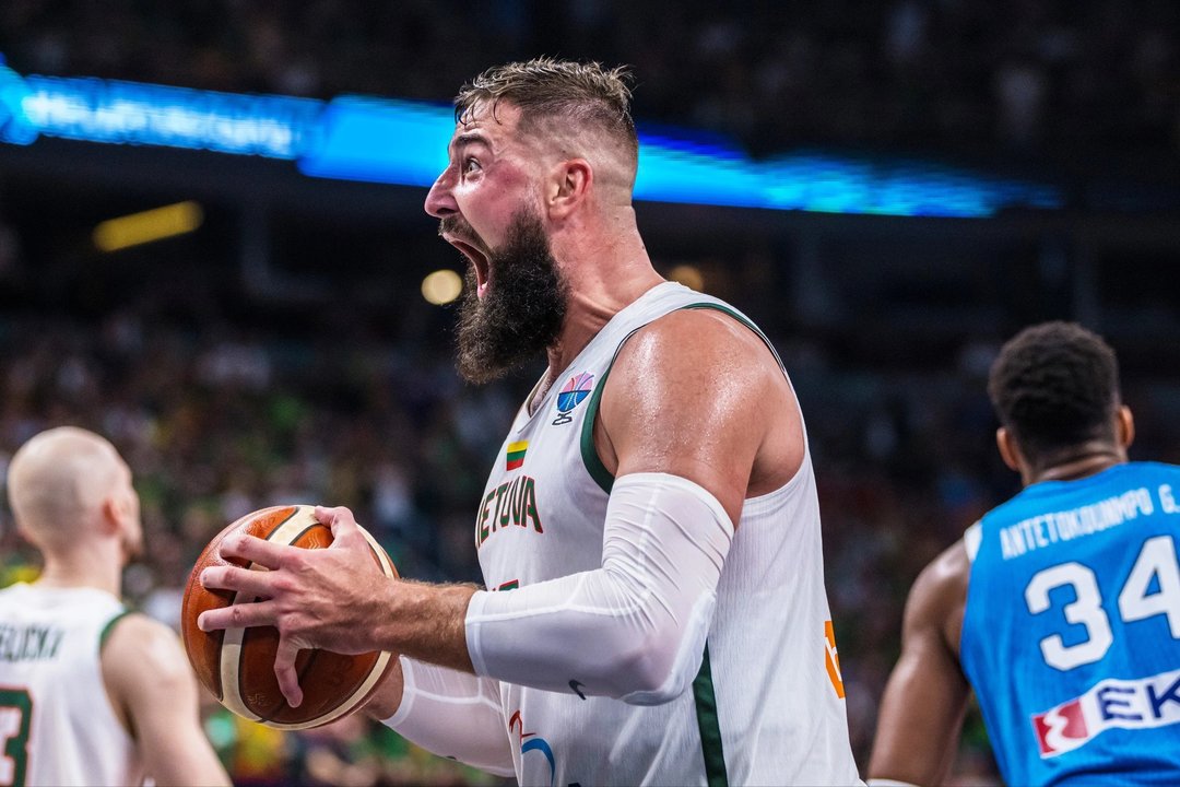 Po skaudaus mūšio – J. Valančiūno išpažintis: „Esame kaip broliai. Mylime vienas kitą“