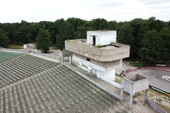 Sustingusi Klaipėdos estrada virto valdžios pažadų scena – laikas iki didžiojo įvykio tirpsta