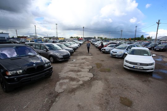 Europa griežtins tvarumo reikalavimus – koks likimas laukia Lietuvos autoparko?