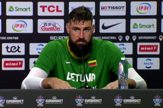 J. Valančiūnas akcentavo komandos vienybę: aikštelėje – kova iki galo