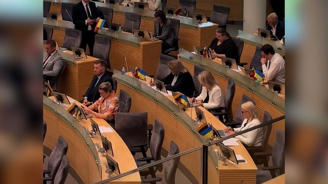 Paskirtosios premjerės Ingos Ruginienės Vyriausybės programos pristatymas ne itin sudomino Seimo narius