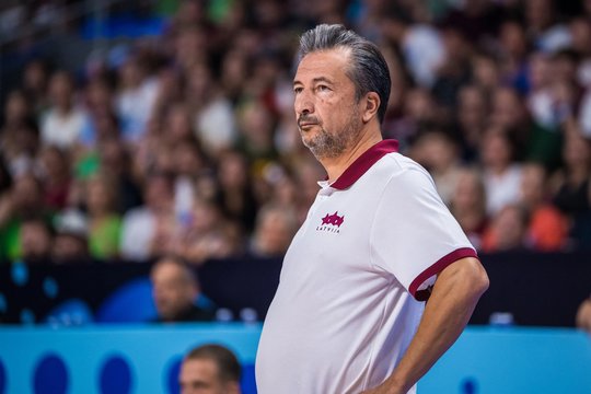 Latvijos rinktinę palikęs strategas jau matomas prie nacionalinės Italijos komandos vairo