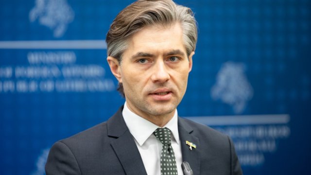K. Budrys pastebi, kad Rusija vis labiau leidžia sau rizikuoti: „Niekas nėra saugus“
