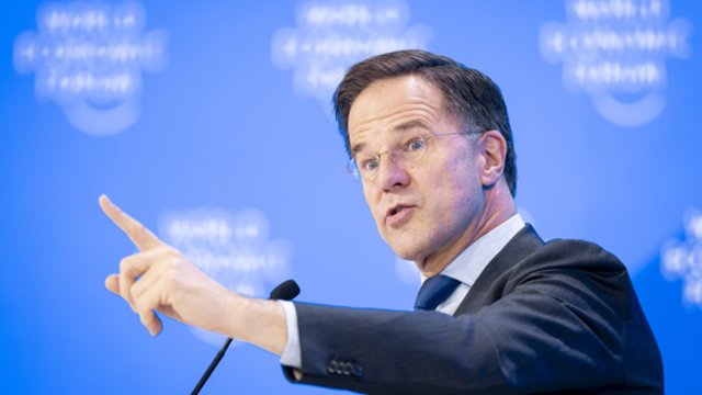 Pasmerkęs Rusijos veiksmus M. Rutte siunčia žinutę: žinokite vieną