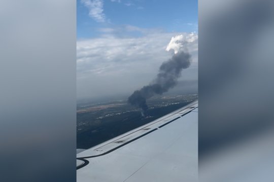 Užfiksavo, kaip atrodo gaisras Vilniaus pakraštyje iš aukščiau