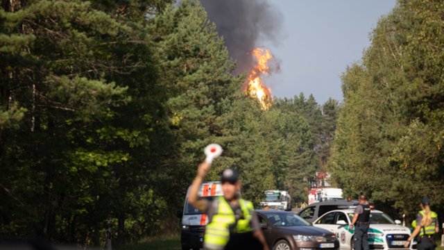 Dėl gaisro dujų pilstymo stotyje – lokali ekstremalioji situacija: ką būtina žinoti gyventojams