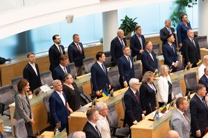 Seime – incidentas: vos tik į darbus sugrįžę parlamentarai namo buvo priversti išeiti anksčiau