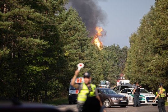 „Ugnies burbulas“ ir evakuojami vaikai: incidentas Vilniaus pašonėje palietė ir mokyklas