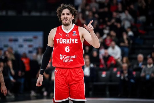 Prieš pusfinalio rungtynes – nežinomybė dėl vieno Turkijos lyderio traumos