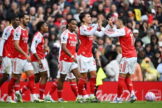 „Arsenal“ pergalė sugadino naujojo „Nottingham Forest“ trenerio debiutą