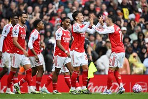 „Arsenal“ pergalė sugadino naujojo „Nottingham Forest“ trenerio debiutą