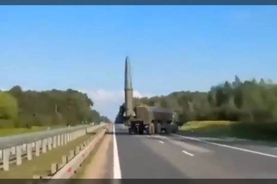 „Zapad“ pratybų fone – melagienos apie raketas Kaliningrade: pasitelktas senas vaizdo įrašas