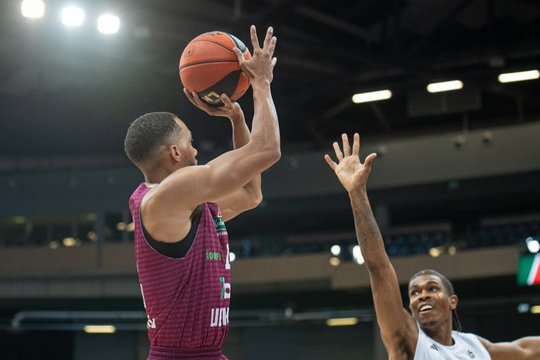 R. Sargūno taurės finale – „Lietkabelio“ gynėjo siautulys ir T. Sabonio ekipos pergalė