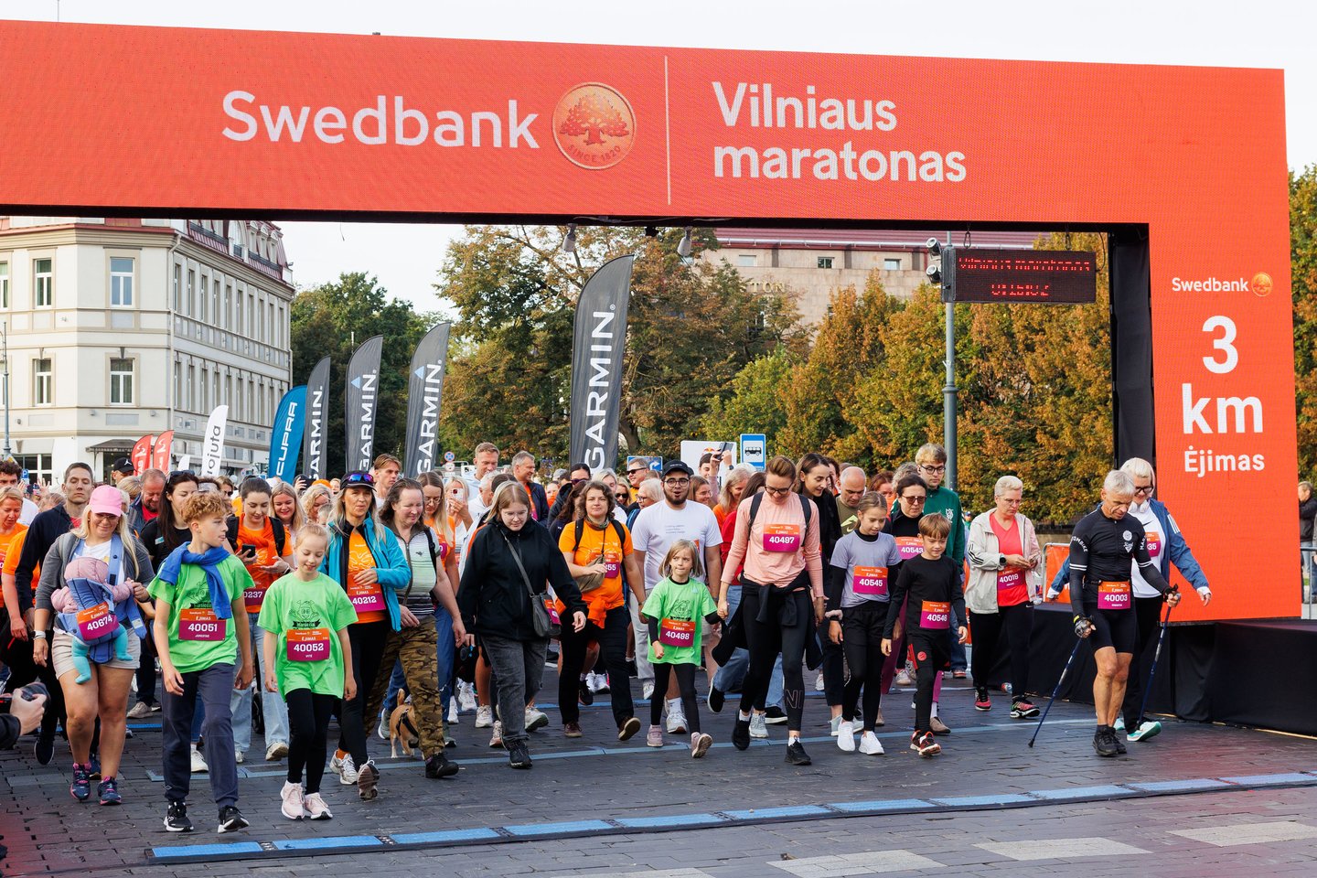 „Swedbank Vilniaus maratono“ akimirkos. Naujiena renginyje – „Swedbank“ inicijuotas 3 km ėjimas<br> T.Bauro nuotr.